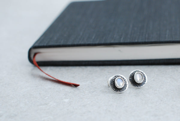 Designer jewellery. Silver stud earrings with moonstone.