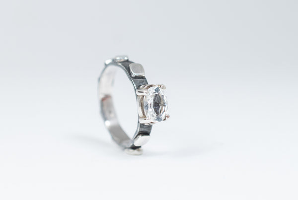 Eye catching silver ring with topaz